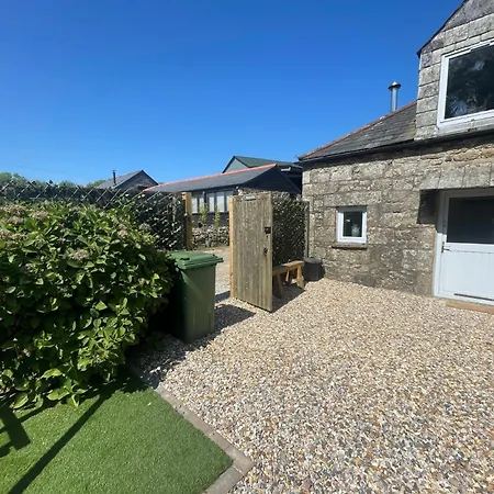 4 Bed In Lanhydrock 90215 * Bodmin
