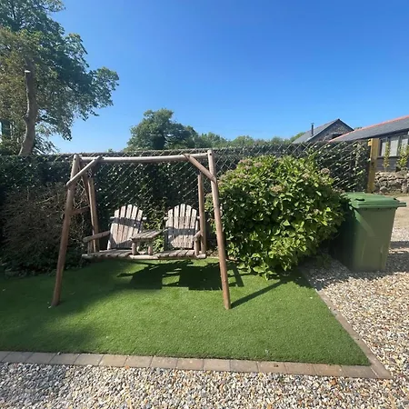 4 Bed In Lanhydrock 90215 Holiday home Bodmin