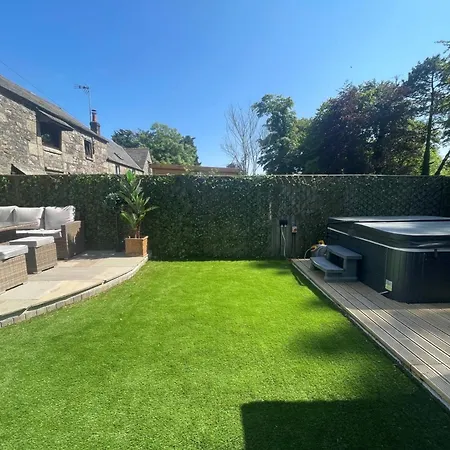4 Bed In Lanhydrock 90215 Holiday home